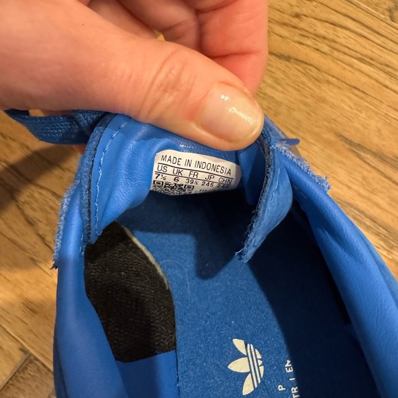 Adidas Samba Blue and White Sneakers - Picture 3 of 3